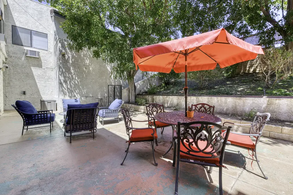 Dining area of an apartment at Healdsburg