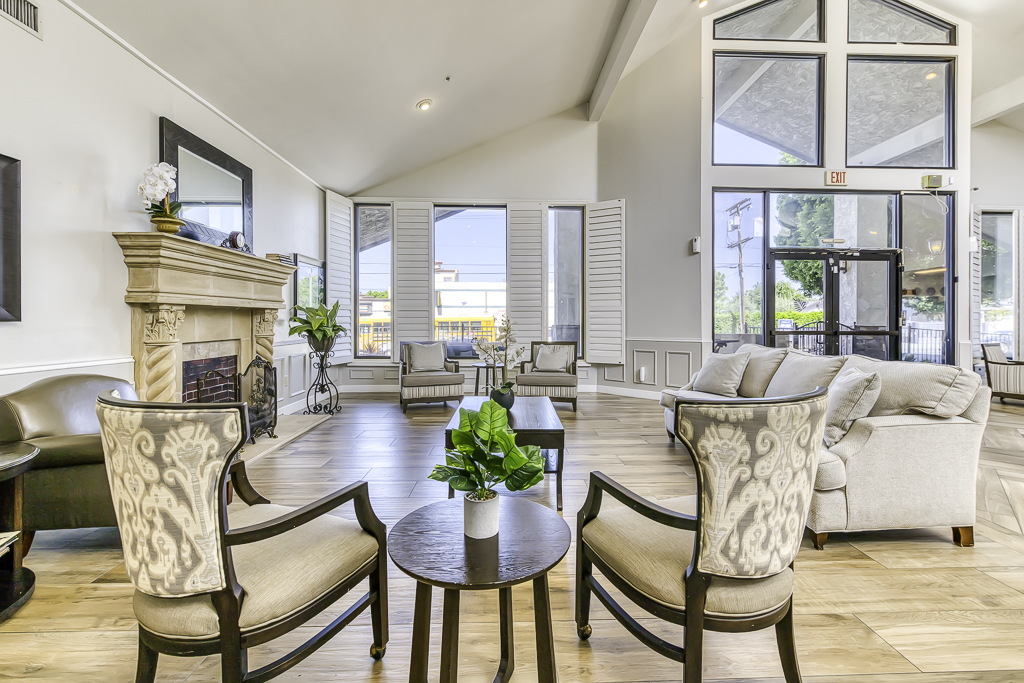 Northridge Valley Lobby
