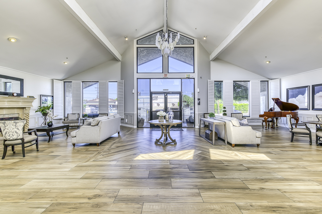 Northridge Valley Lobby